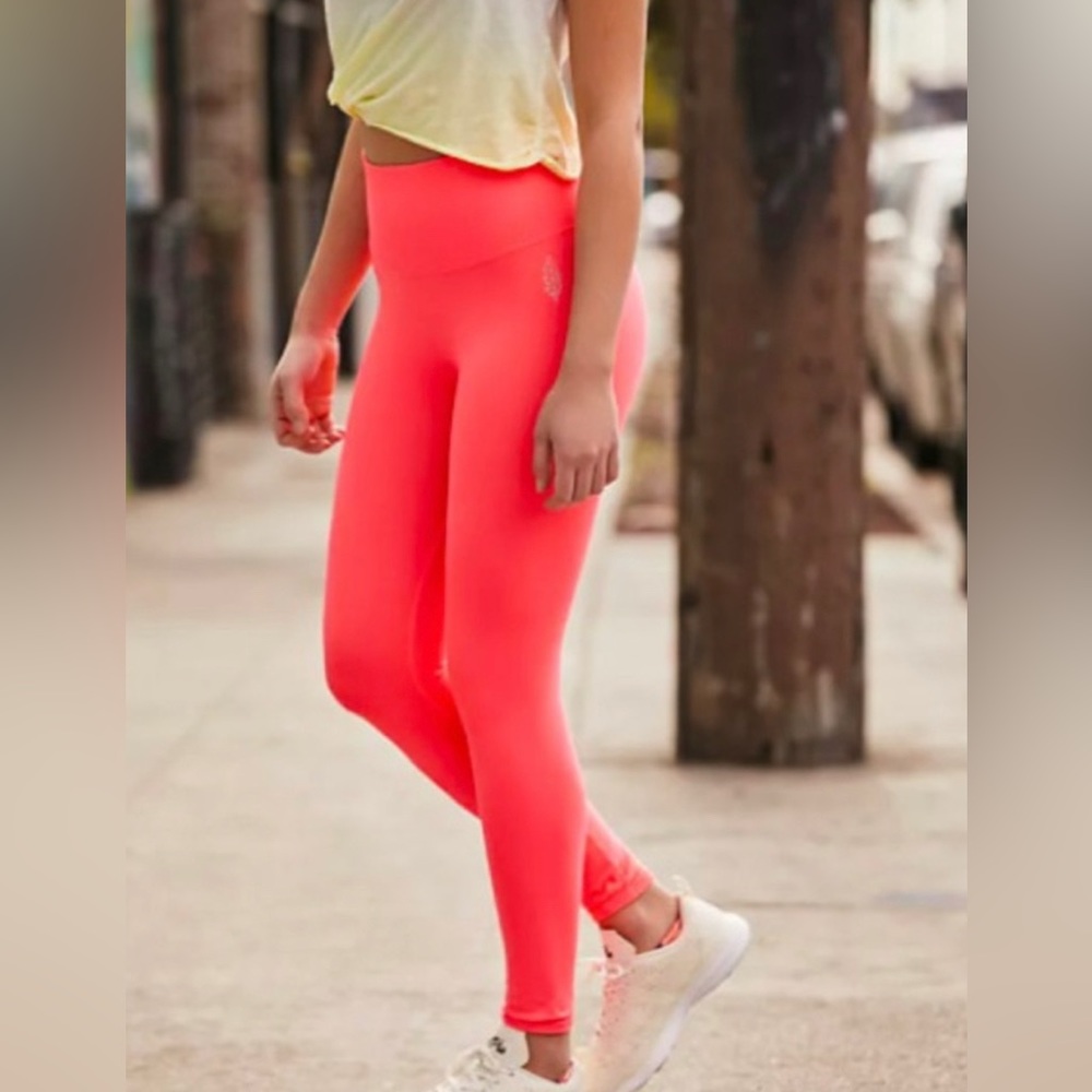 Free People Good Karma legging & crop in HOT CORAL!